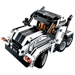 Constructor cu telecomandă XTech 2 in 1 Two Trucks White