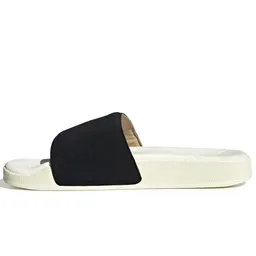 Adidas ADILETTE / Barbati / 10