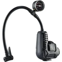 Compresor auto portabil Black&Decker MTNF9 cap p/u compresor cu manometru